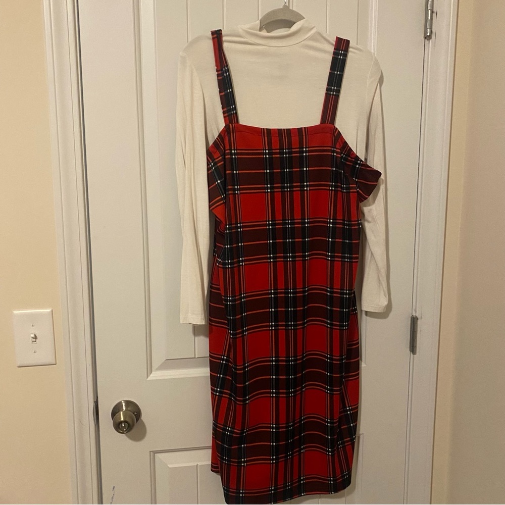 Size 2x dress with white shirt included